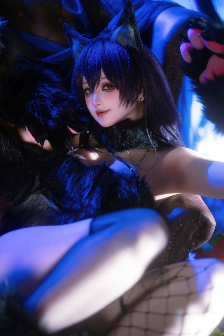 《碧蓝航线 爱宕 狼人》｜屿鱼 · 51张写真