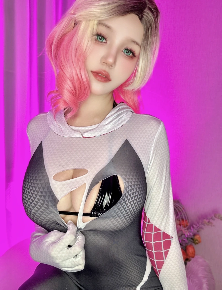 《Spider Gwen 蜘蛛格温》｜小仓千代 · 20张写真、1 个视频