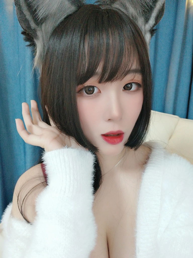 《NO.05 – 犬系小姐姐》｜轩萧学姐 · 15张写真、3 个视频