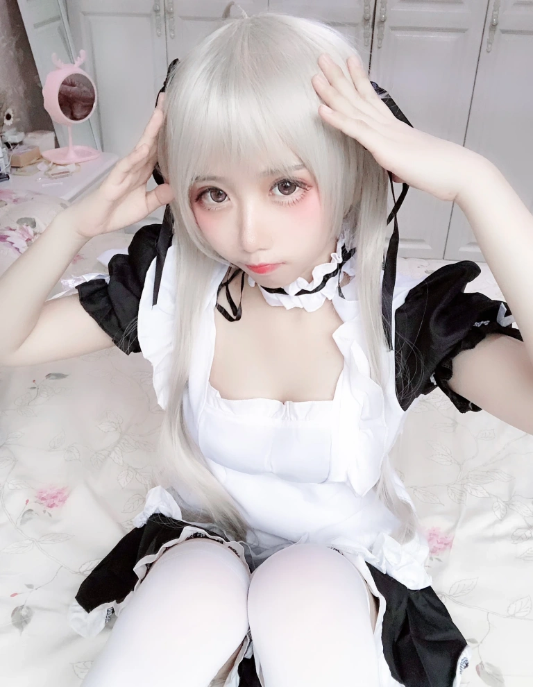 《春野苍穹》｜果咩酱 · 18张写真