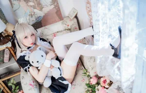 《春野苍穹》｜果咩酱 · 18张写真