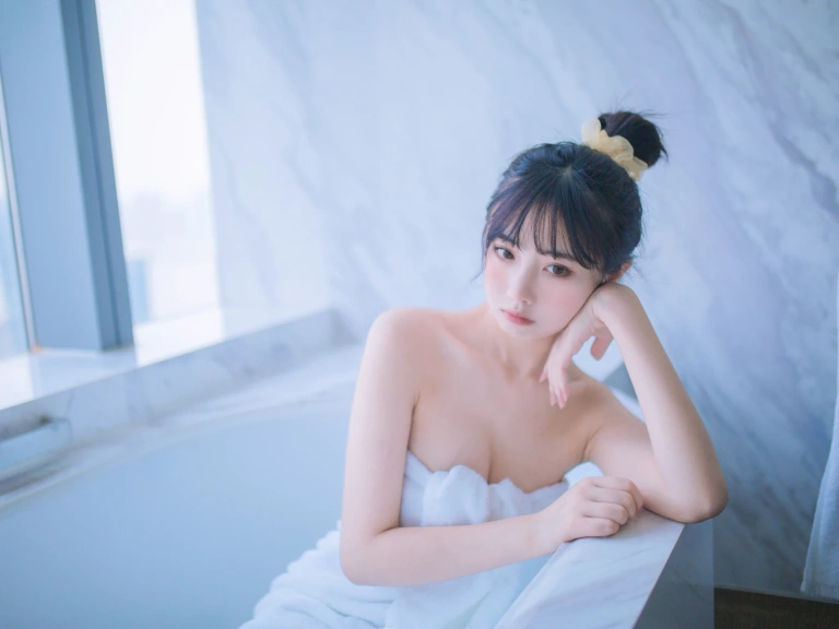 《加载可爱》｜念雪 · 28张写真