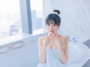 《加载可爱》｜念雪 · 28张写真