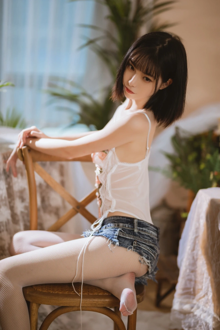 《纯欲牛仔短裤》｜许岚 · 40张写真