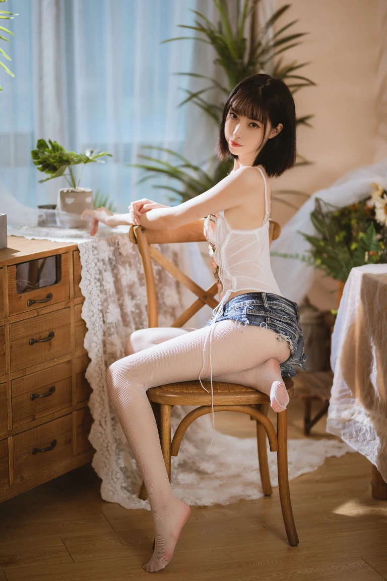 《纯欲牛仔短裤》｜许岚 · 40张写真