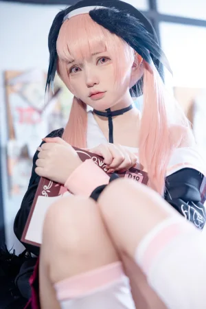 《小春研习日》｜花铃 · 45张写真