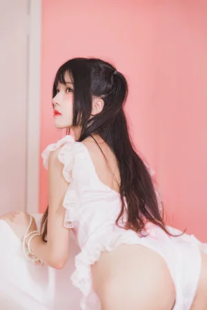 《冬眠 粉色浴缸》｜桜桃喵 · 57张写真