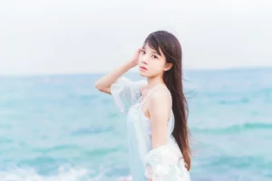 《冬眠 长裙》｜桜桃喵 · 14张写真