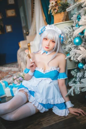 《碧蓝航线 小天鹅 女仆》｜瓜希酱 · 22张写真