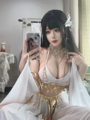 《舞娘》｜九言 · 37张写真、1 个视频