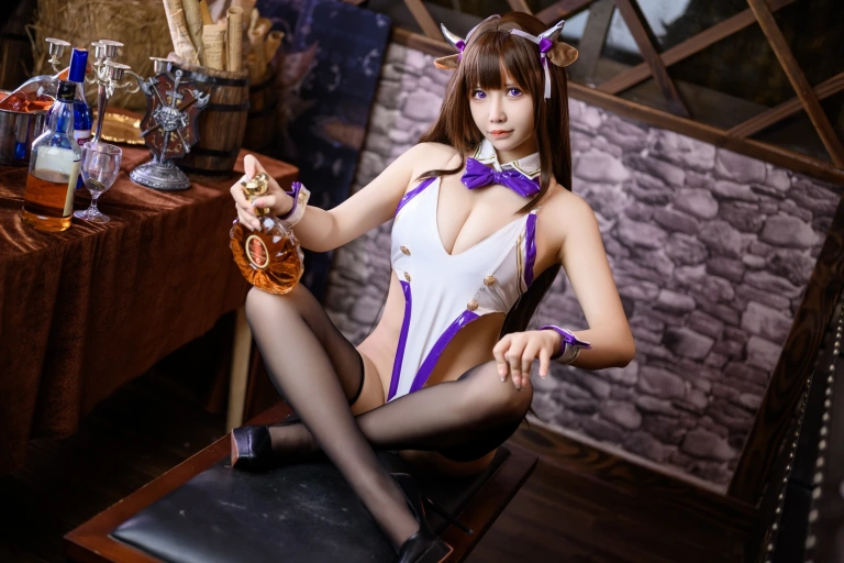 《牛牛》｜抱走莫子 · 41张写真、16 个视频