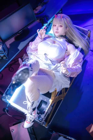 《胜利女神：妮姬 毒蛇》｜屿鱼 · 86张写真