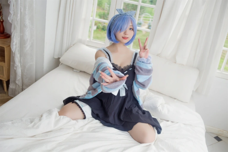 《蕾姆居家服》｜花铃 · 30张写真