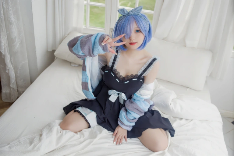 《蕾姆居家服》｜花铃 · 30张写真
