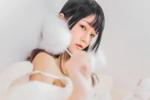 《冬眠套装》｜桜桃喵 · 38张写真