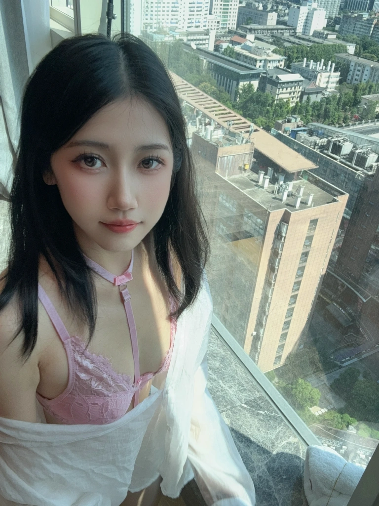 《粉色衬衣女友》｜不呆猫 · 66张写真、1 个视频