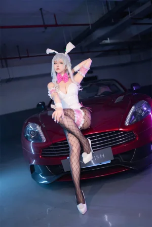 《雪女跑车兔女郎》｜抱走莫子 · 27张写真