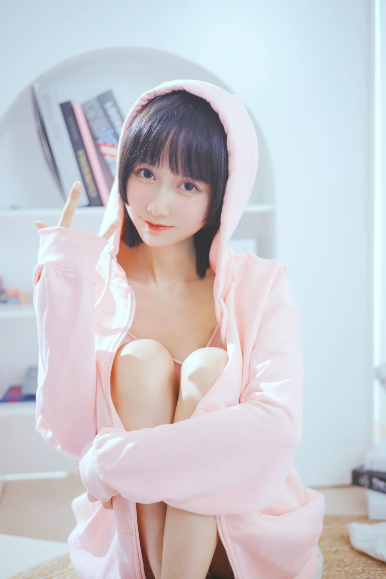 《贝斯与妹妹》｜木棉棉 · 53张写真