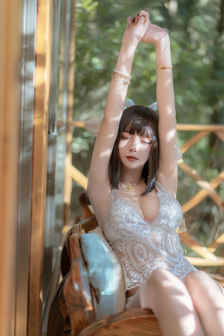 《小羊》｜过期米线线喵 · 66张写真