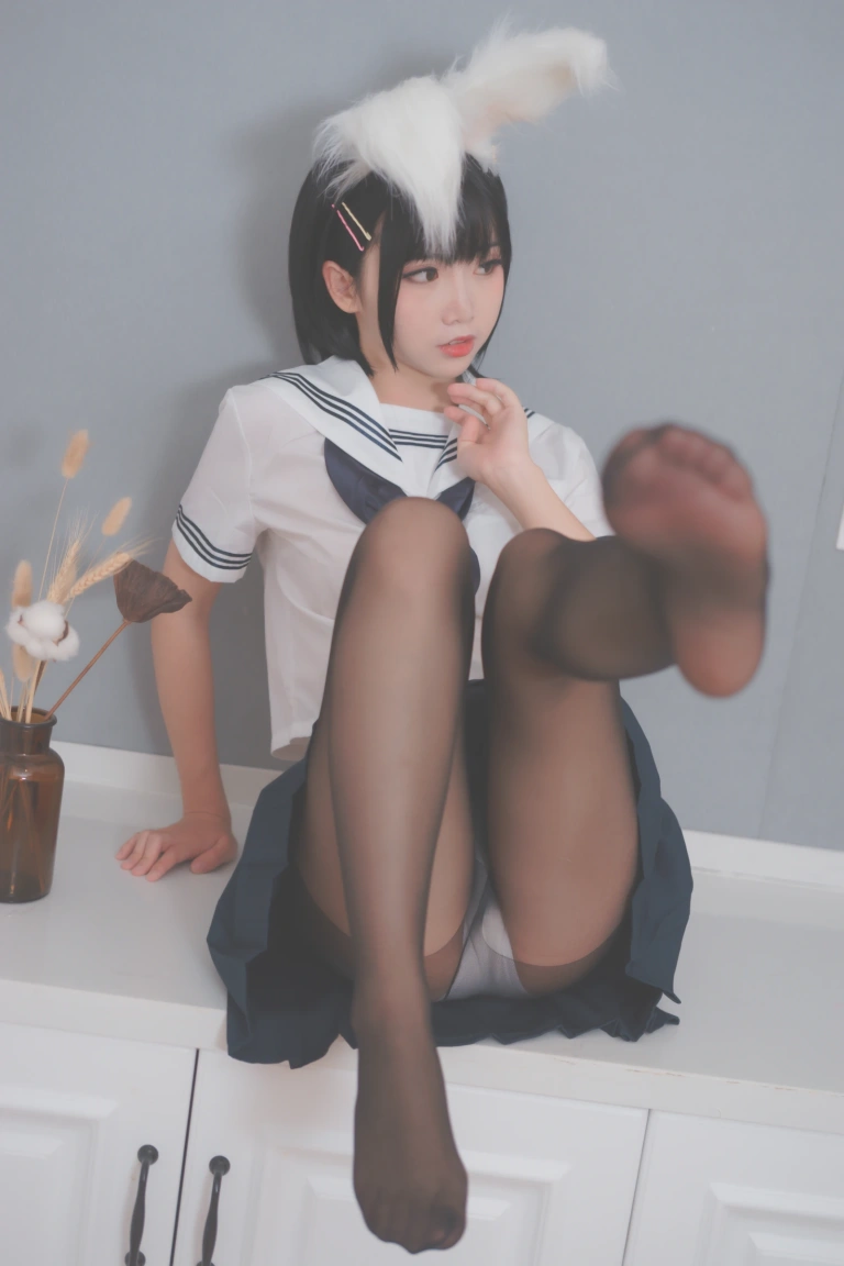 《兔耳jk》｜面饼仙儿 · 17张写真
