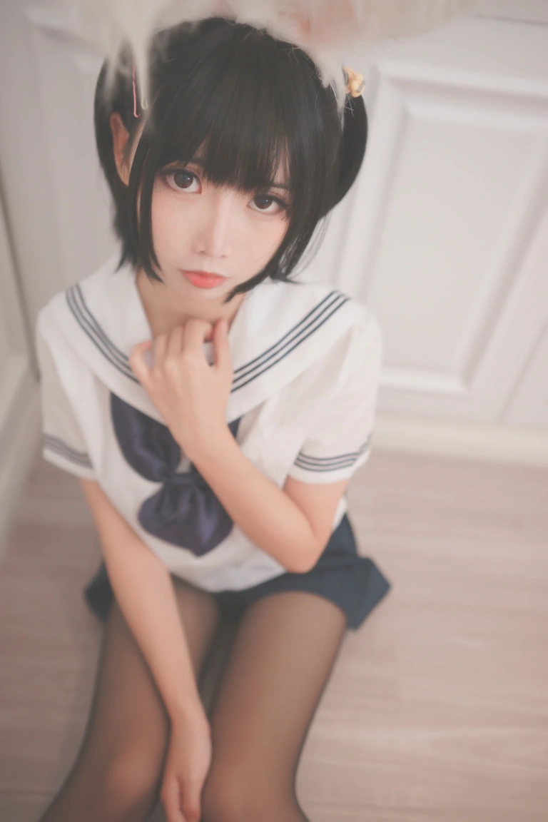 《兔耳jk》｜面饼仙儿 · 17张写真
