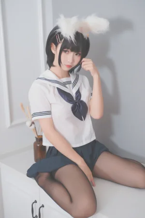 《兔耳jk》｜面饼仙儿 · 17张写真