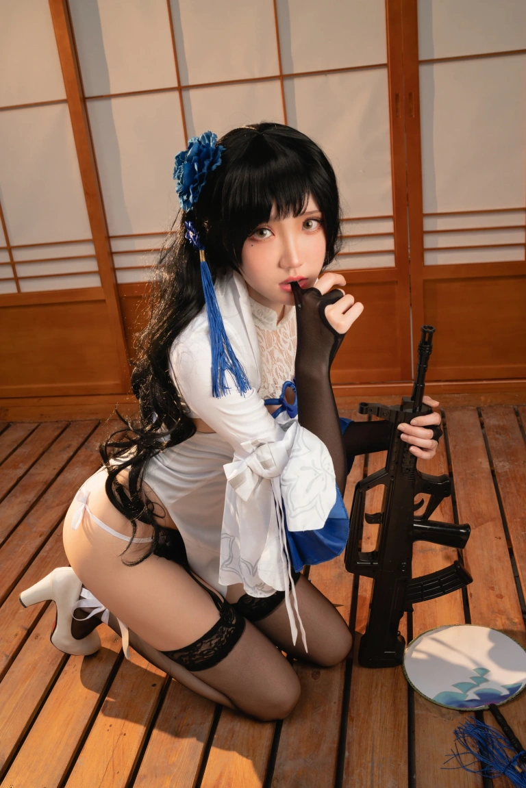 《少女前线 95式 玉玲珑》｜瓜希酱 · 20张写真