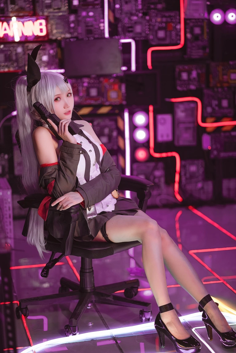 《少女前线 FN-57 Five-seveN》｜瓜希酱 · 22张写真
