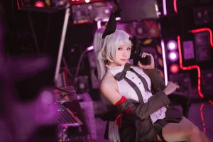 《少女前线 FN-57 Five-seveN》｜瓜希酱 · 22张写真