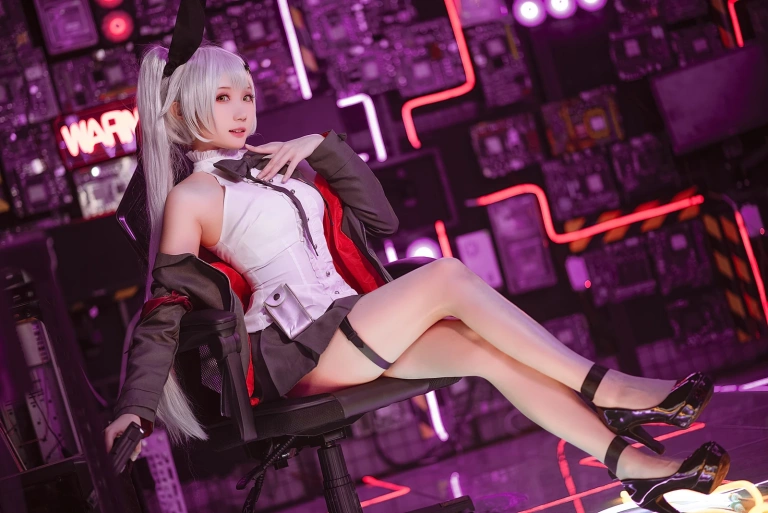 《少女前线 FN-57 Five-seveN》｜瓜希酱 · 22张写真