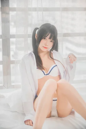 《桜桃未熟1 白衬衫双马尾》｜桜桃喵 · 47张写真