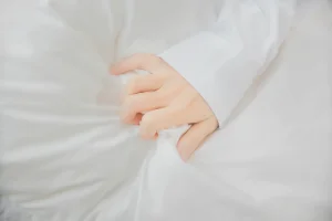 《桜桃未熟1 白衬衫双马尾》｜桜桃喵 · 47张写真
