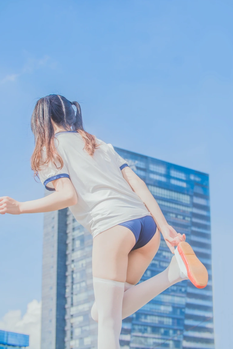 《桜桃未熟1 体操服电子档》｜桜桃喵 · 24张写真