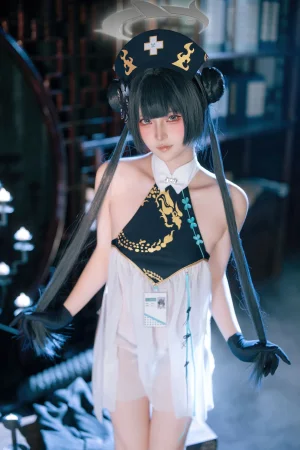 《蔚蓝档案 妃咲同人护士》｜屿鱼 · 65张写真