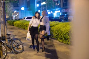 《百合OL》｜皮皮奶&穆零Mu0 · 51张写真
