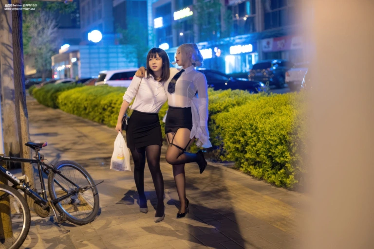 《百合OL》｜皮皮奶&穆零Mu0 · 51张写真