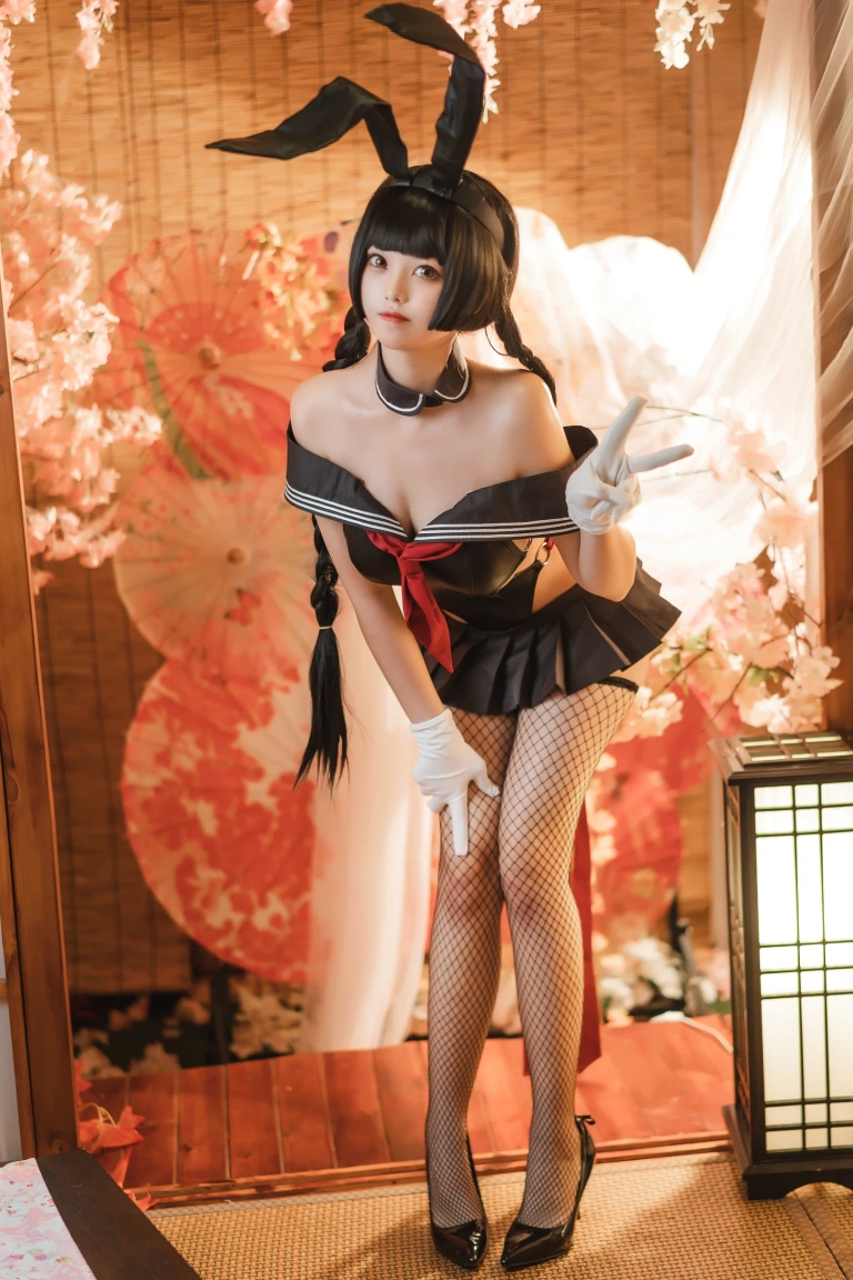 《卯月桃子》｜蜜汁猫裘 · 50张写真