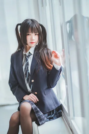 《桜桃未熟2 冬季制服丝秀》｜桜桃喵 · 45张写真