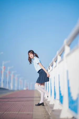 《蔚蓝》｜桜桃喵 · 33张写真