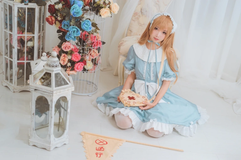 《血小板lolita》｜面饼仙儿 · 13张写真