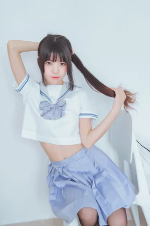 《桜桃未熟2 黑丝水手》｜桜桃喵 · 49张写真