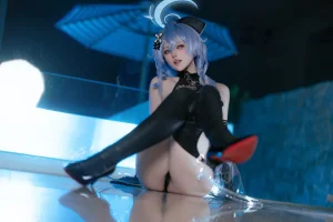 《亚子 同人透明护士》｜屿鱼 · 31张写真