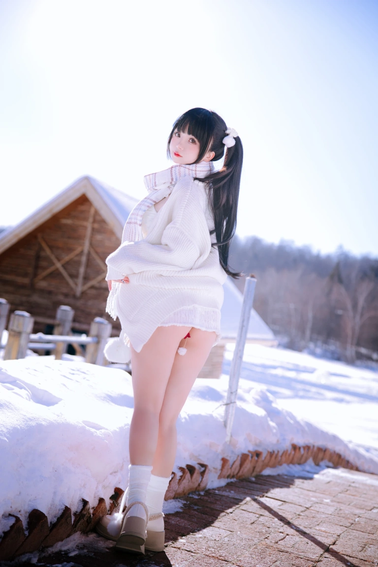 《雪地少女》｜日奈娇(椎名莜) · 108张写真、2 个视频