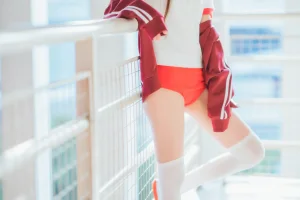 《桜桃未熟2 红色体操服》｜桜桃喵 · 44张写真