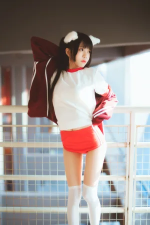《桜桃未熟2 红色体操服》｜桜桃喵 · 44张写真