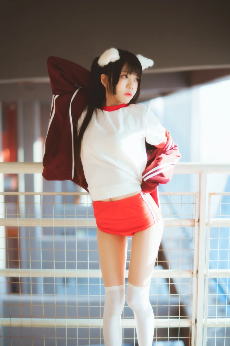 《桜桃未熟2 红色体操服》｜桜桃喵 · 44张写真