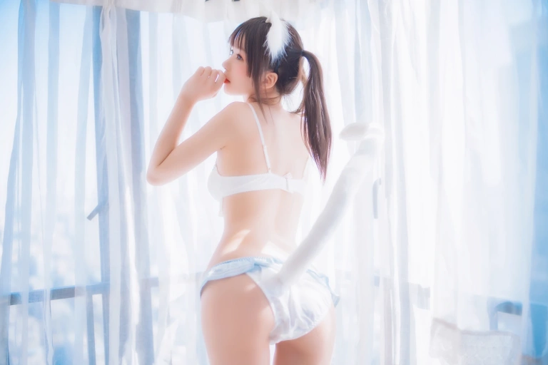 《一只恋爱》｜桜桃喵 · 44张写真