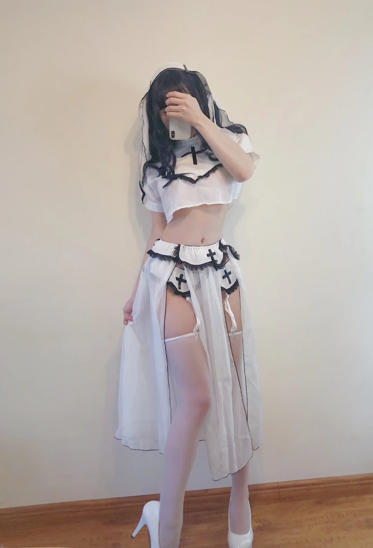《白色修女服自拍》｜小仓千代 · 53张写真