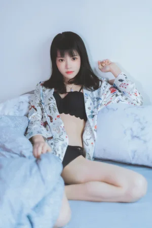 《倦》｜桜桃喵 · 32张写真