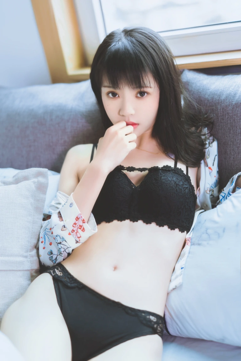 《倦》｜桜桃喵 · 32张写真